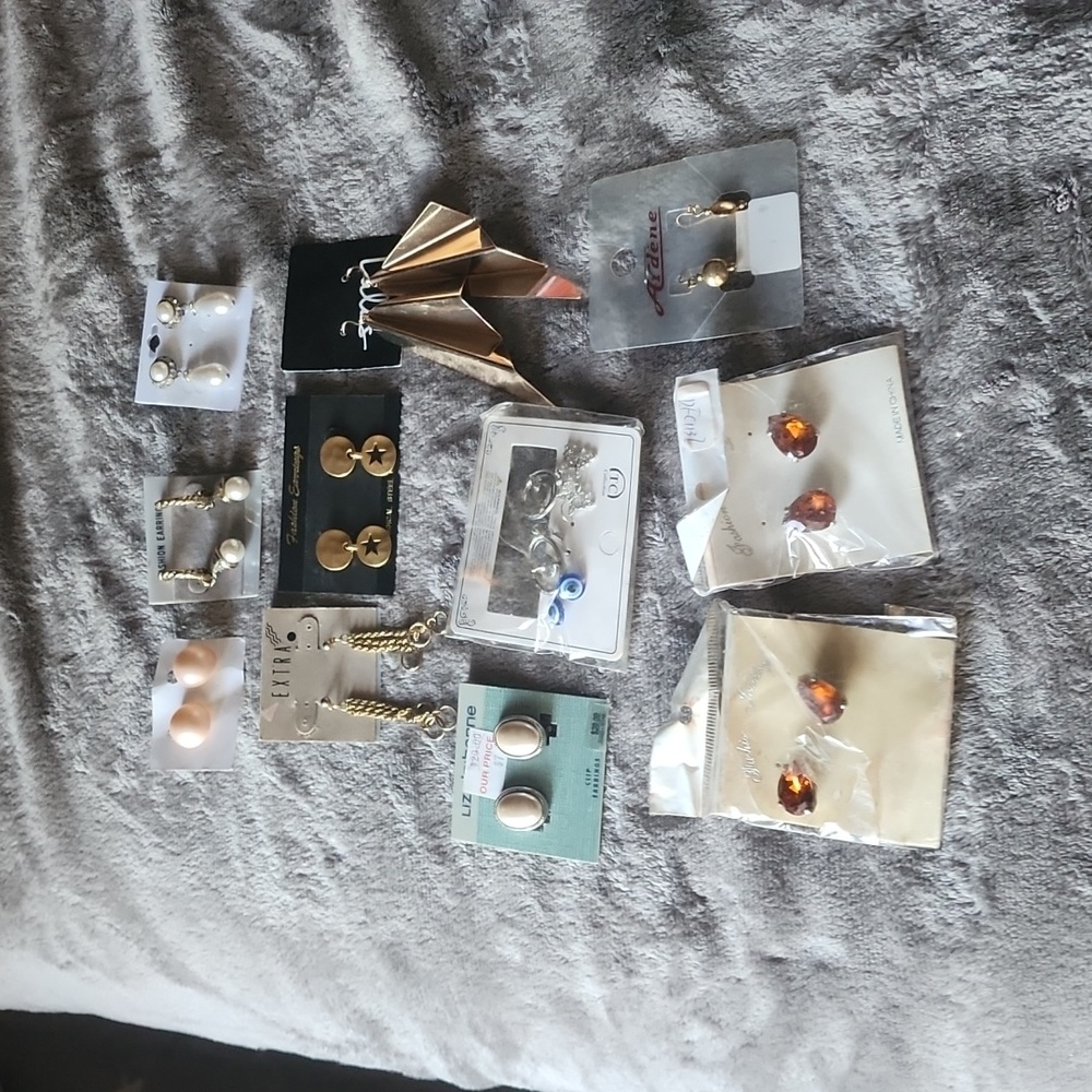 NWT Lot Of Eleven Earrings